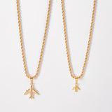 Conjunto Cadenas Lazo + Dijes Avión en Oro laminado 18k Para Pareja