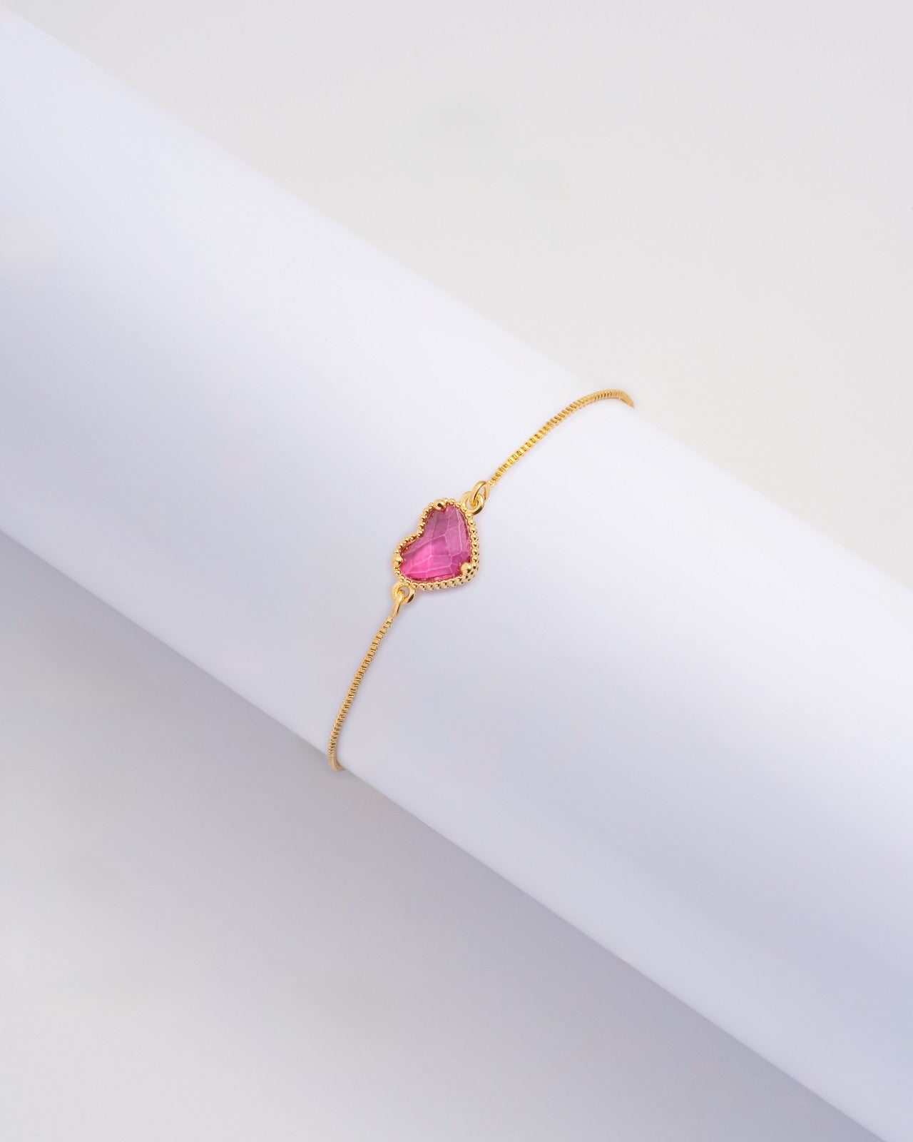 Pulsera Hart Noir en Oro laminado 18k