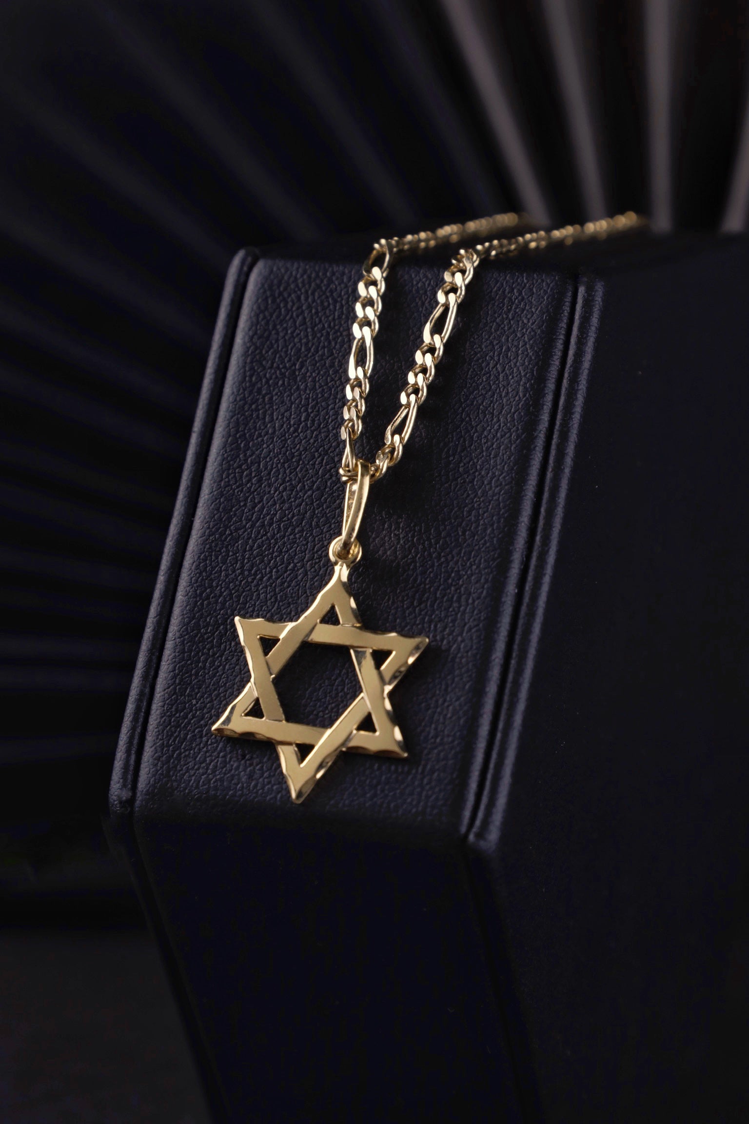 Cadena Fígaro en Oro laminado 18k Para Caballero