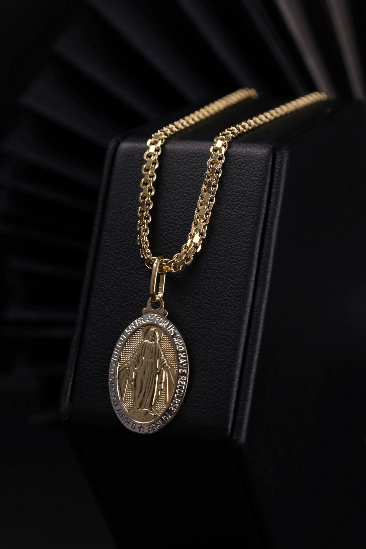 Cadena Bismarck en Oro laminado 18k Para Caballero