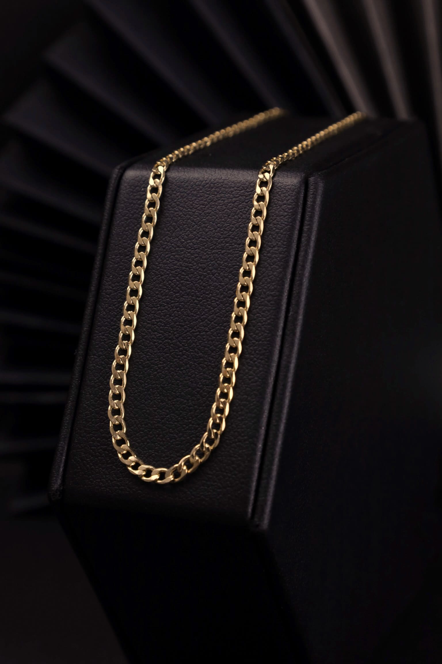 Cadena Eslabón Plano en Oro laminado 18k Para Caballero