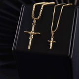 Conjunto Cadenas Veneciana + Dijes Cristo Esbelto en Oro laminado 18k Para Pareja